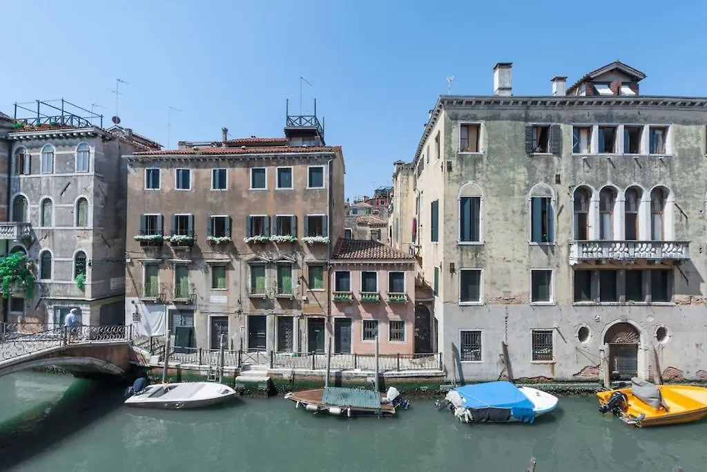 Ca' Del Mondo Novo, The Alcantara Apartment Close To San Marco And Rialto البندقية